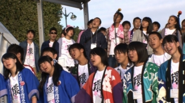 明日へ 「パリで咲け！～東北の子どもたち～」