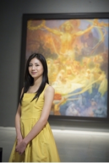 「松下奈緒　ミュシャ 幻の大壁画群公開」